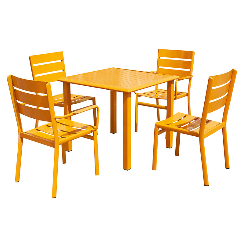 Ensemble table et chaises de patio toutes saisons